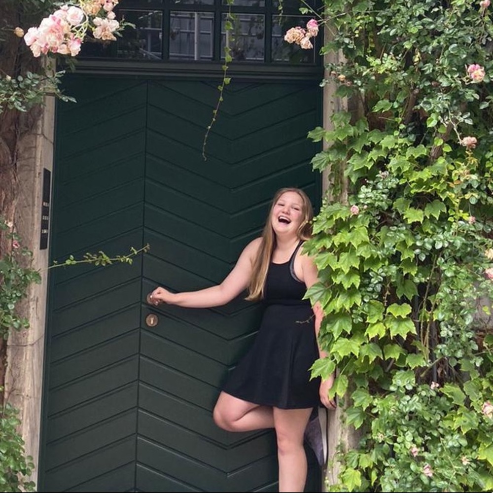 Meet your Posher, Taylor